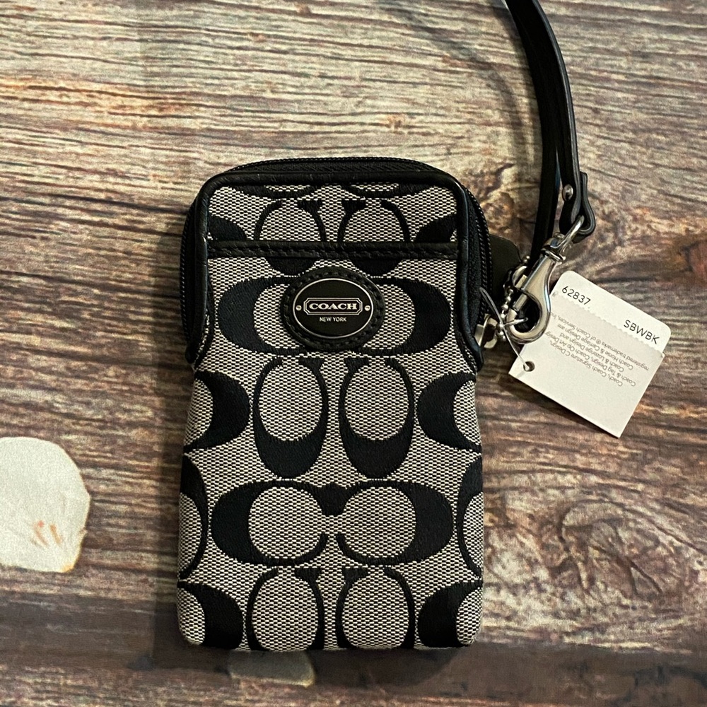 Coach Wristlet Black Black/White